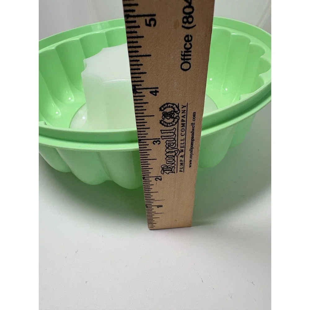 Tupperware Jel-Ring Mold Mint Green 3 Piece Set Fluted Gelatin 1202 Vintage